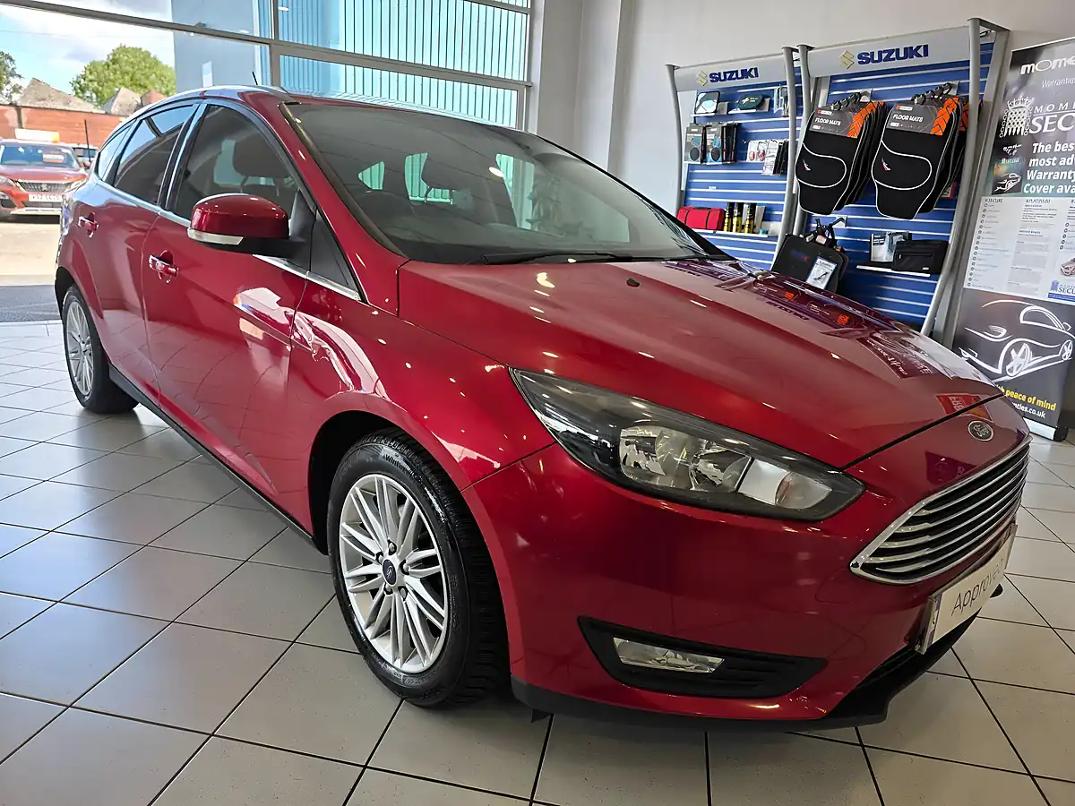 Used 2017 Ford Focus Zetec Edition Red - Front View