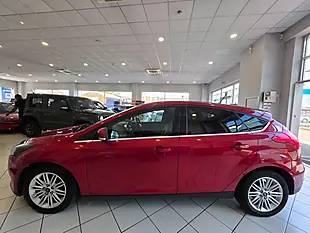 Used 2017 Ford Focus Zetec Edition Red - Interior and Exterior details 4