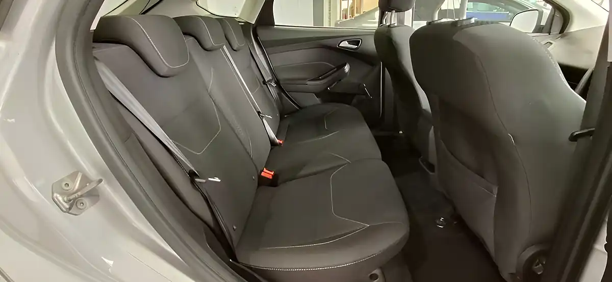 Used 2017 Ford Focus Zetec Edition Silver - Interior and Exterior details 18