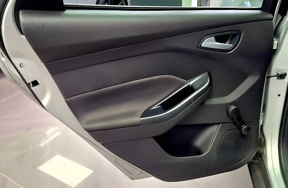 Used 2017 Ford Focus Zetec Edition Silver - Interior and Exterior details 19