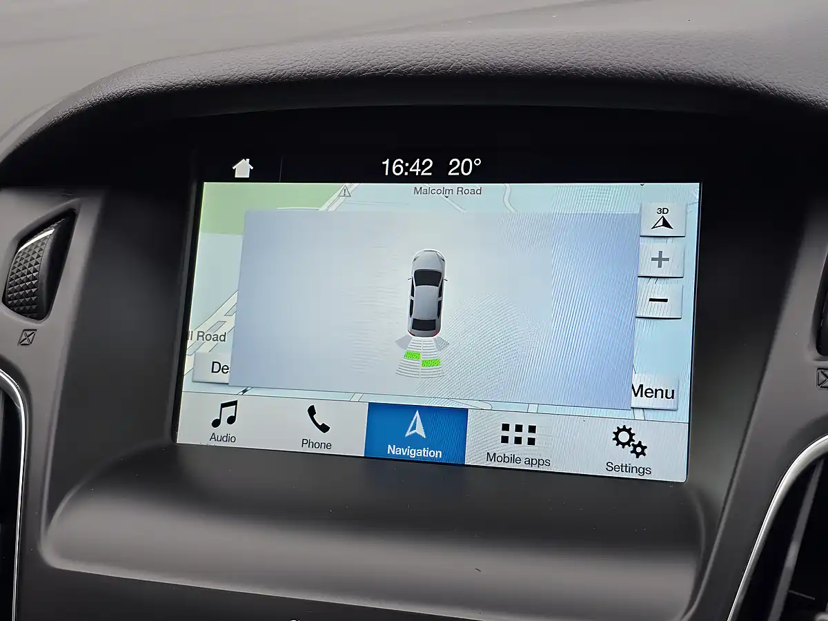 Used 2017 Ford Focus Zetec Edition Silver - Interior and Exterior details 11