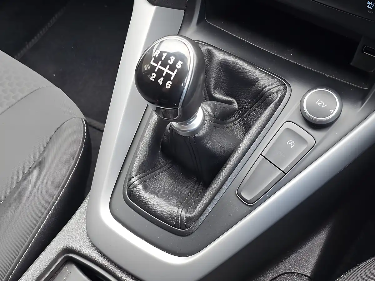 Used 2017 Ford Focus Zetec Edition Silver - Interior and Exterior details 13