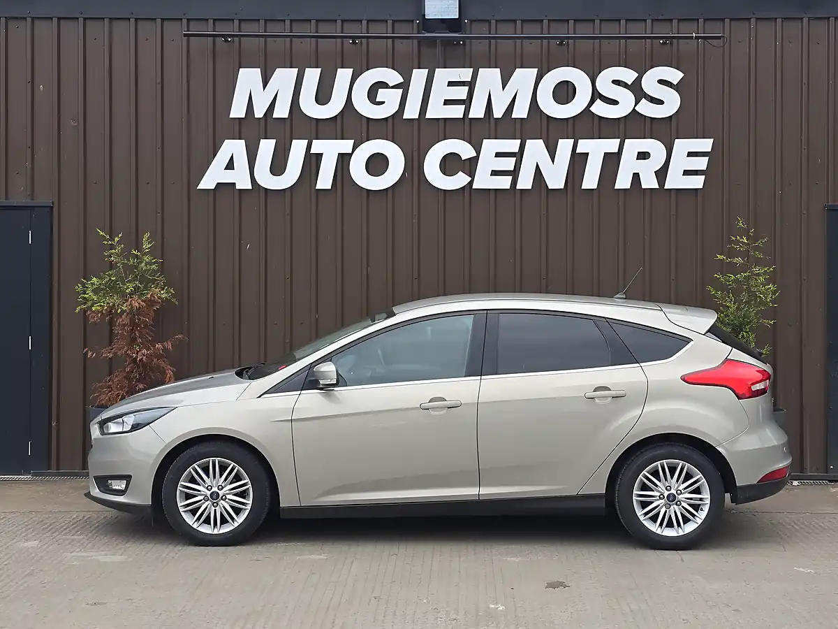 Used 2017 Ford Focus Zetec Edition Silver - Interior and Exterior details 4