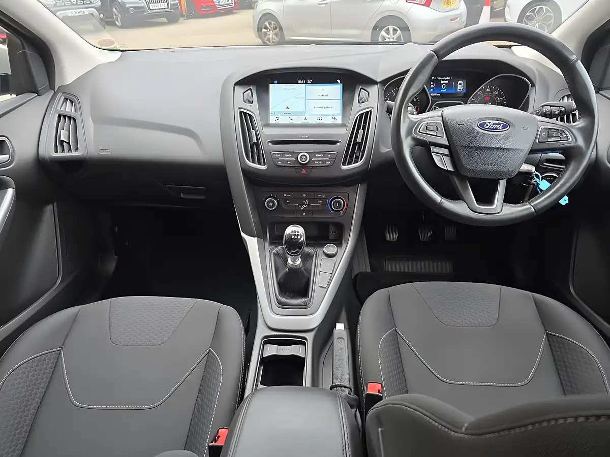 Used 2017 Ford Focus Zetec Edition Silver - Interior and Exterior details 7