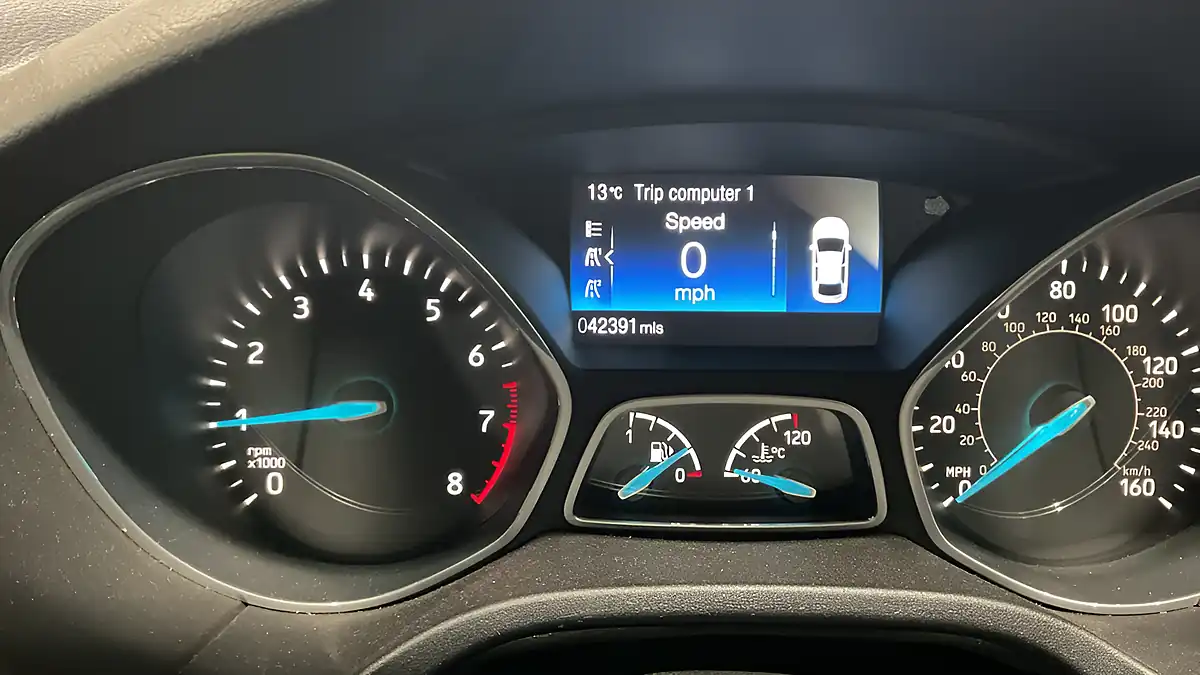 Used 2017 Ford Focus Zetec Edition Silver - Interior and Exterior details 12