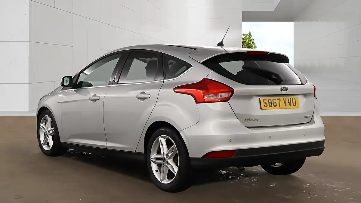 Used 2017 Ford Focus Zetec Edition Silver - Interior and Exterior details 3
