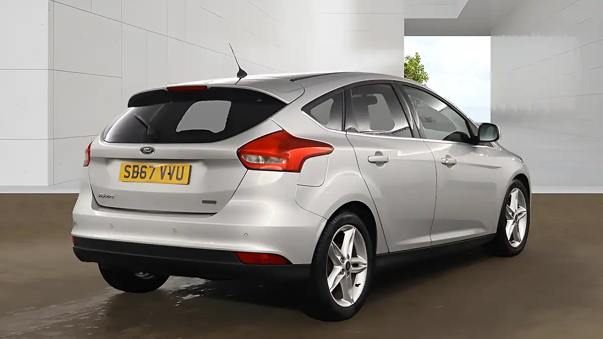 Used 2017 Ford Focus Zetec Edition Silver - Interior and Exterior details 4