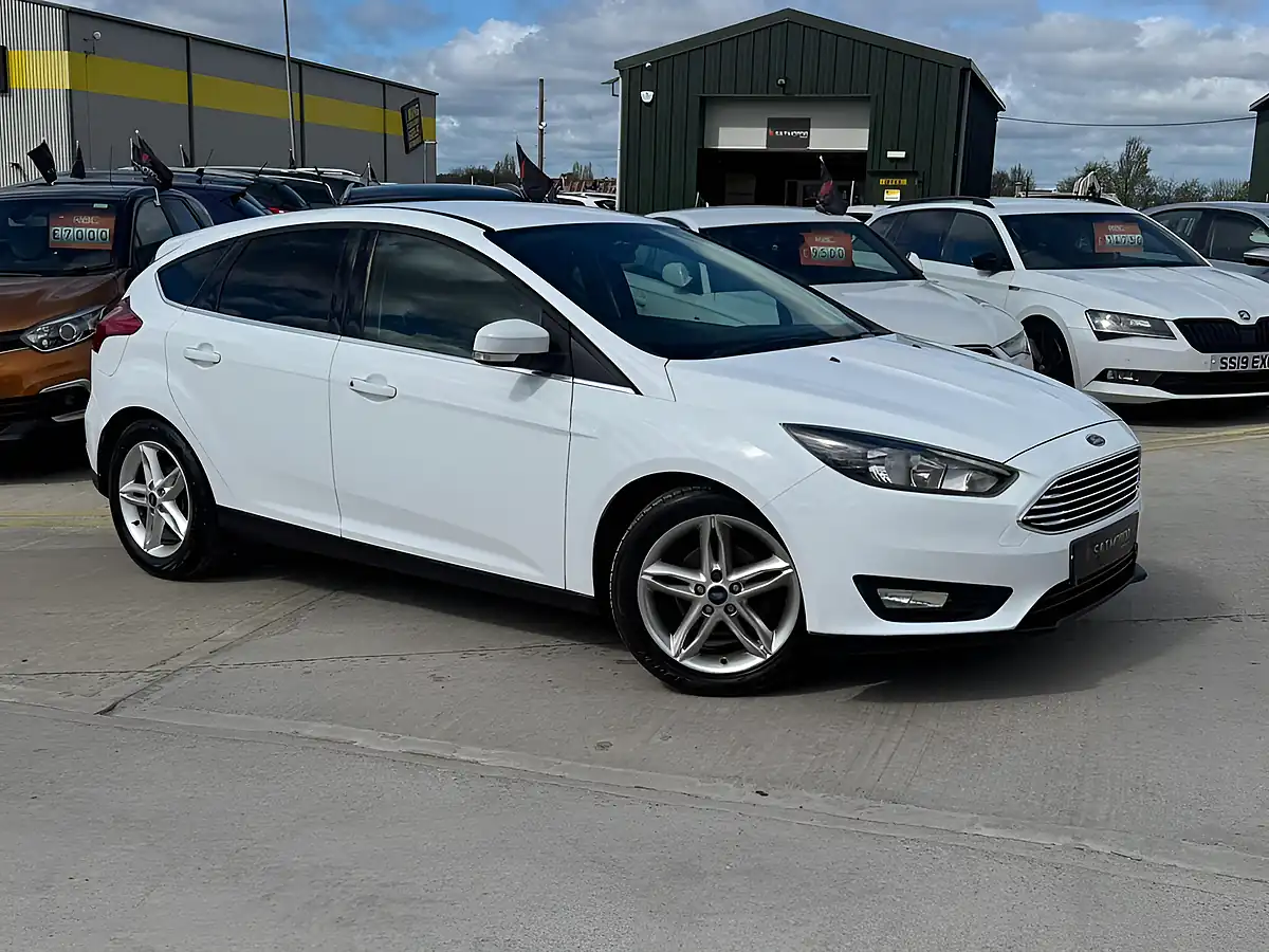 Used 2017 Ford Focus Zetec Edition White - Front View