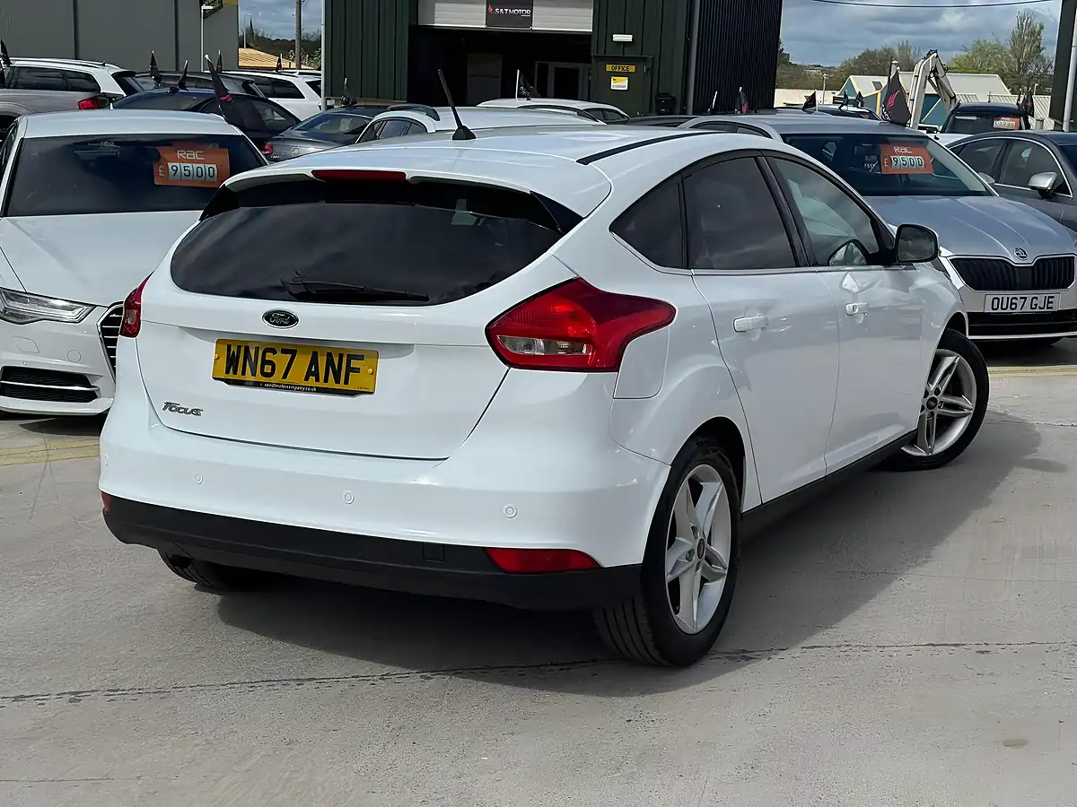 Used 2017 Ford Focus Zetec Edition White - Interior and Exterior details 10