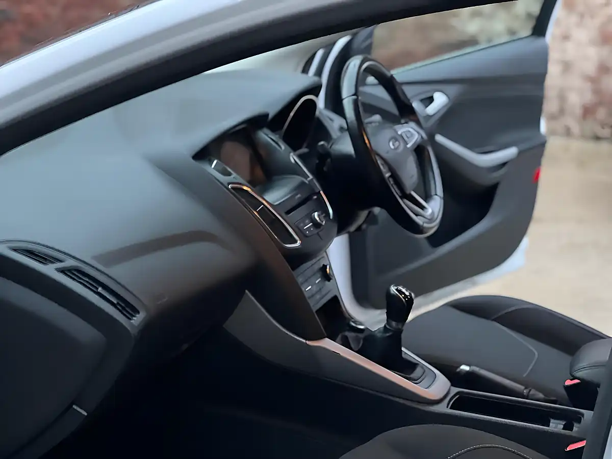 Used 2017 Ford Focus Zetec Edition White - Interior and Exterior details 19