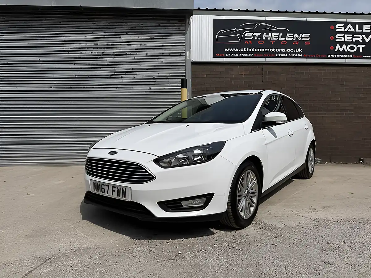 Used 2017 Ford Focus Zetec Edition White - Front View
