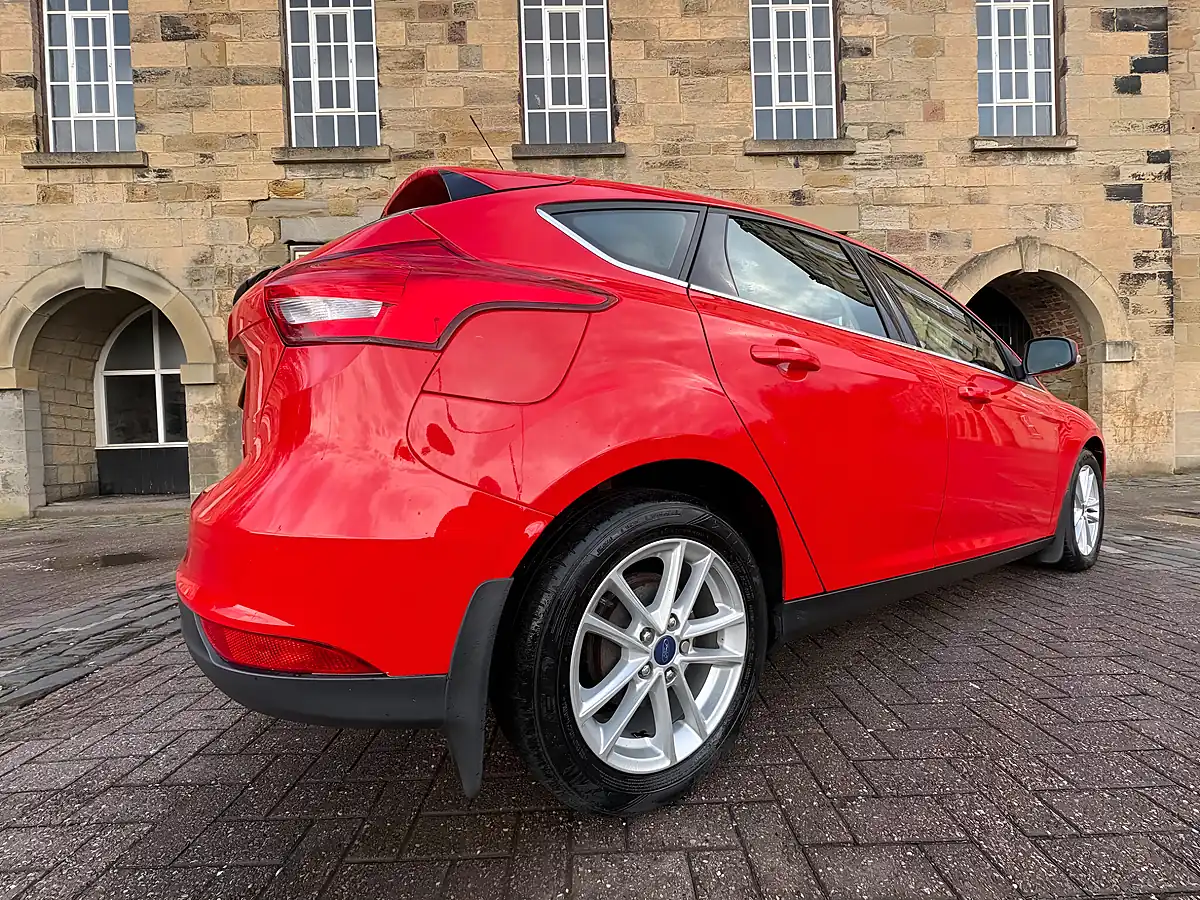 Used 2017 Ford Focus Zetec Red - Interior and Exterior details 15