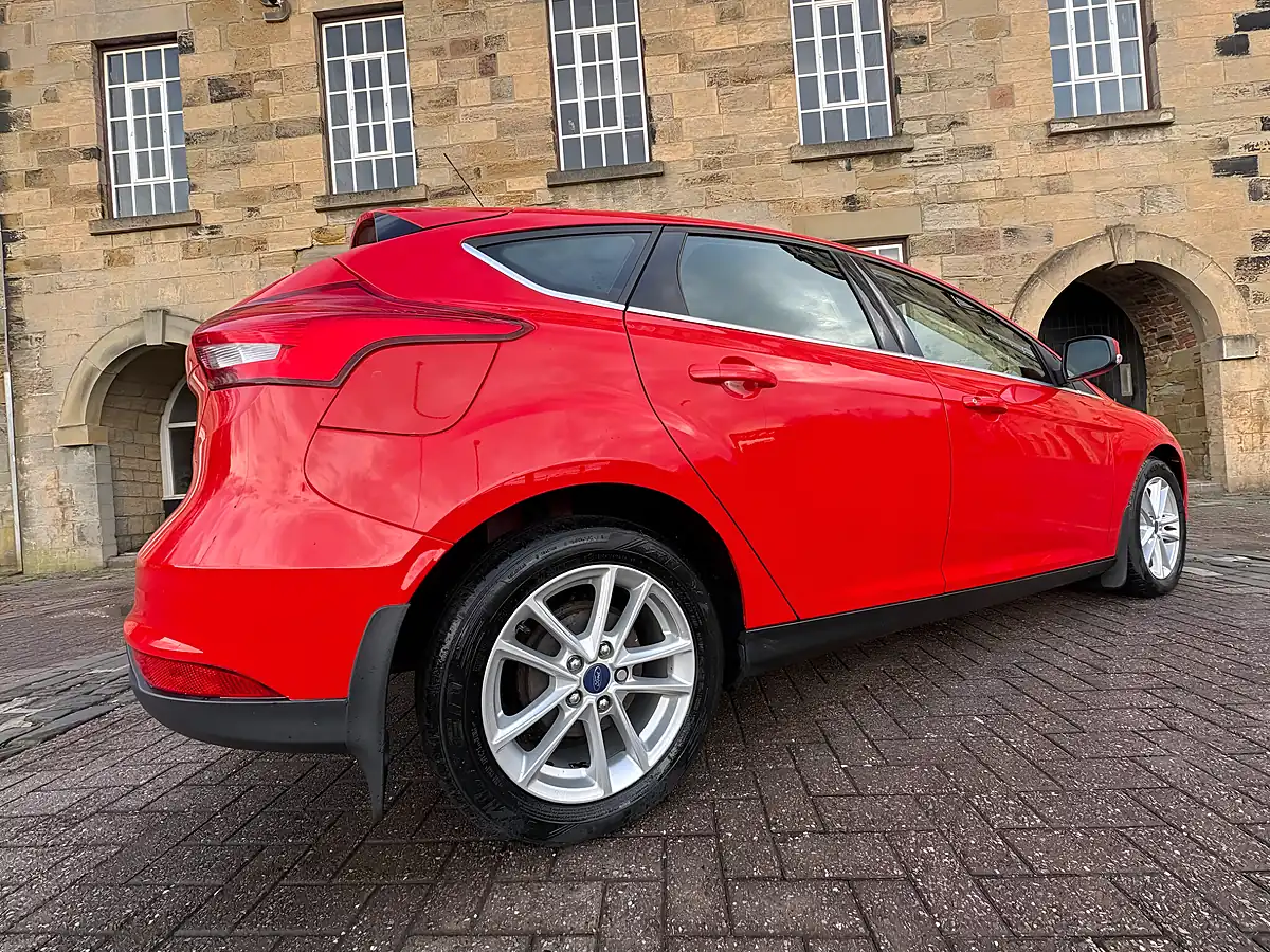 Used 2017 Ford Focus Zetec Red - Interior and Exterior details 16