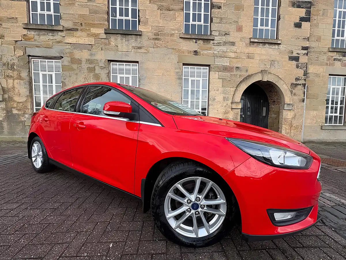 Used 2017 Ford Focus Zetec Red - Interior and Exterior details 3