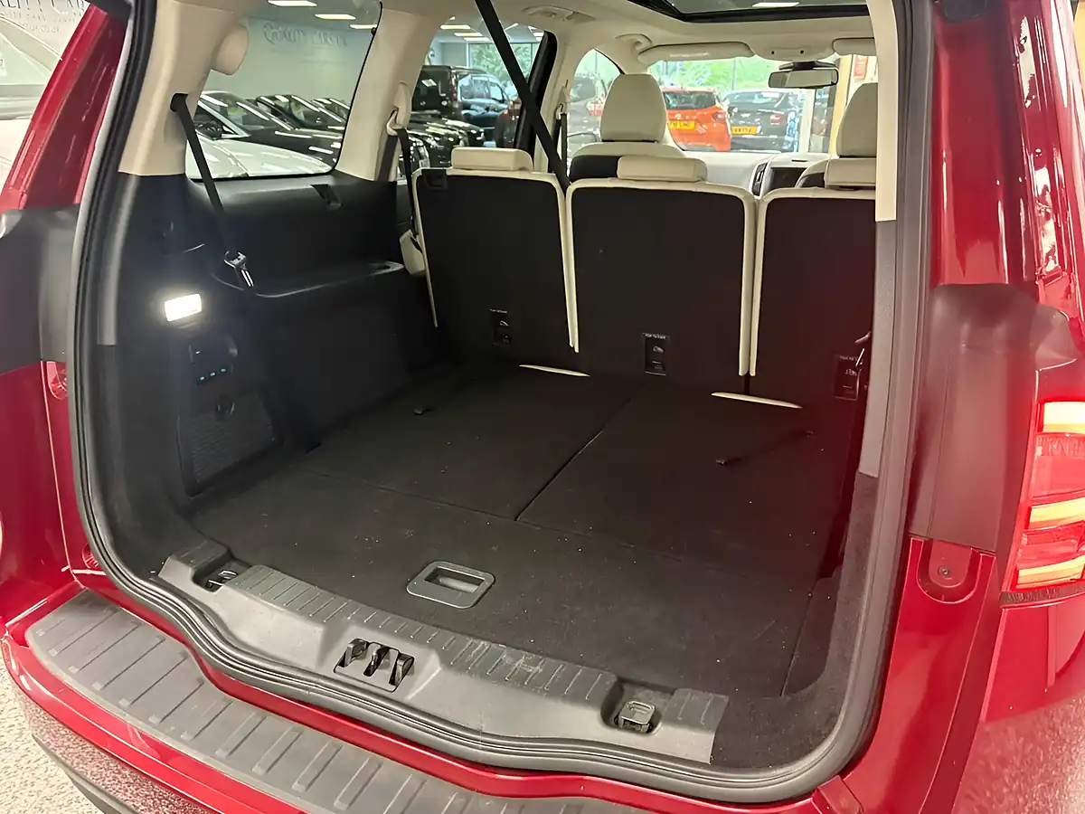 Used 2017 Ford Galaxy Titanium X Red - Interior and Exterior details 9