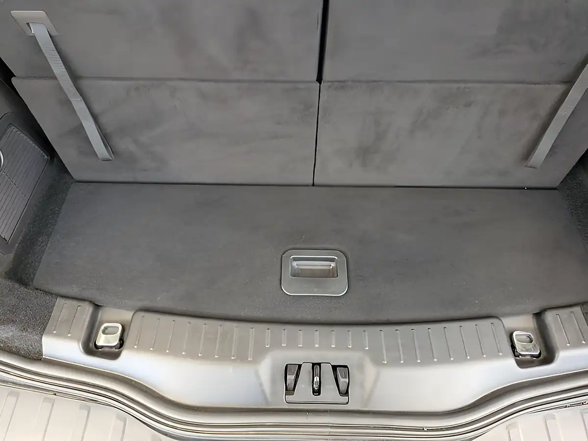 Used 2017 Ford Galaxy Zetec Grey - Interior and Exterior details 17