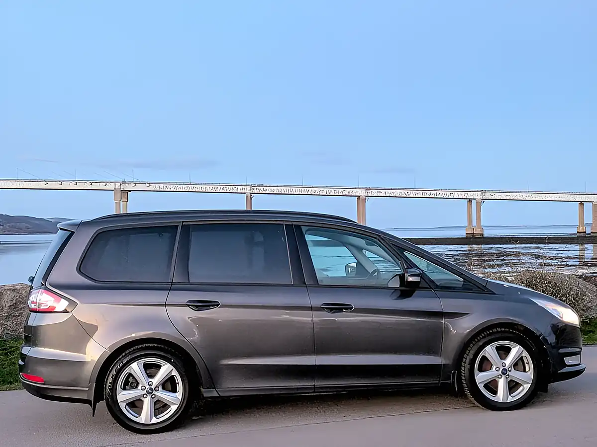 Used 2017 Ford Galaxy Zetec Grey - Interior and Exterior details 4