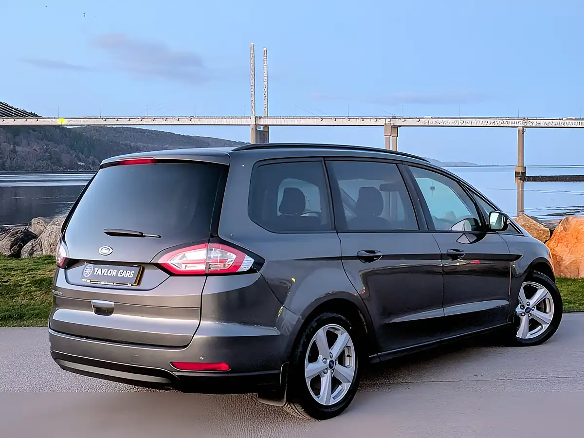 Used 2017 Ford Galaxy Zetec Grey - Interior and Exterior details 5