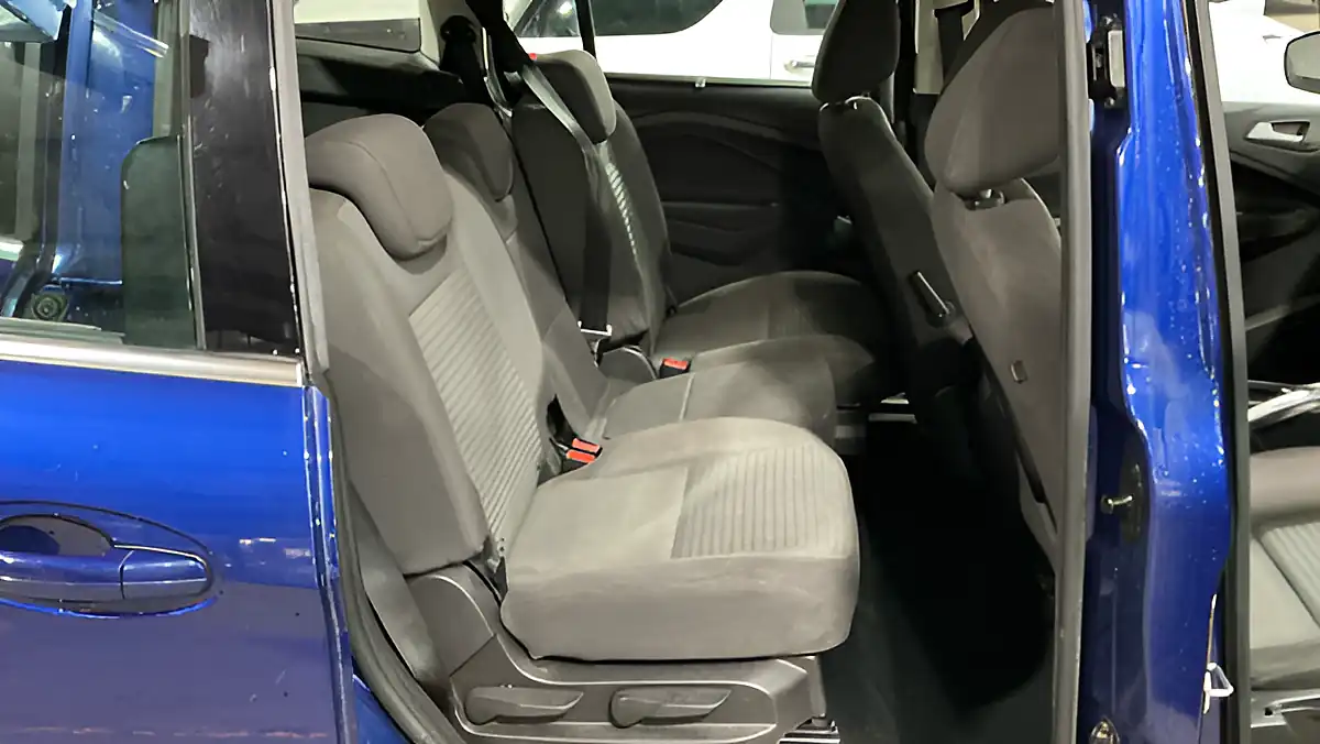 Used 2017 Ford Grand C-Max Titanium Blue - Interior and Exterior details 12