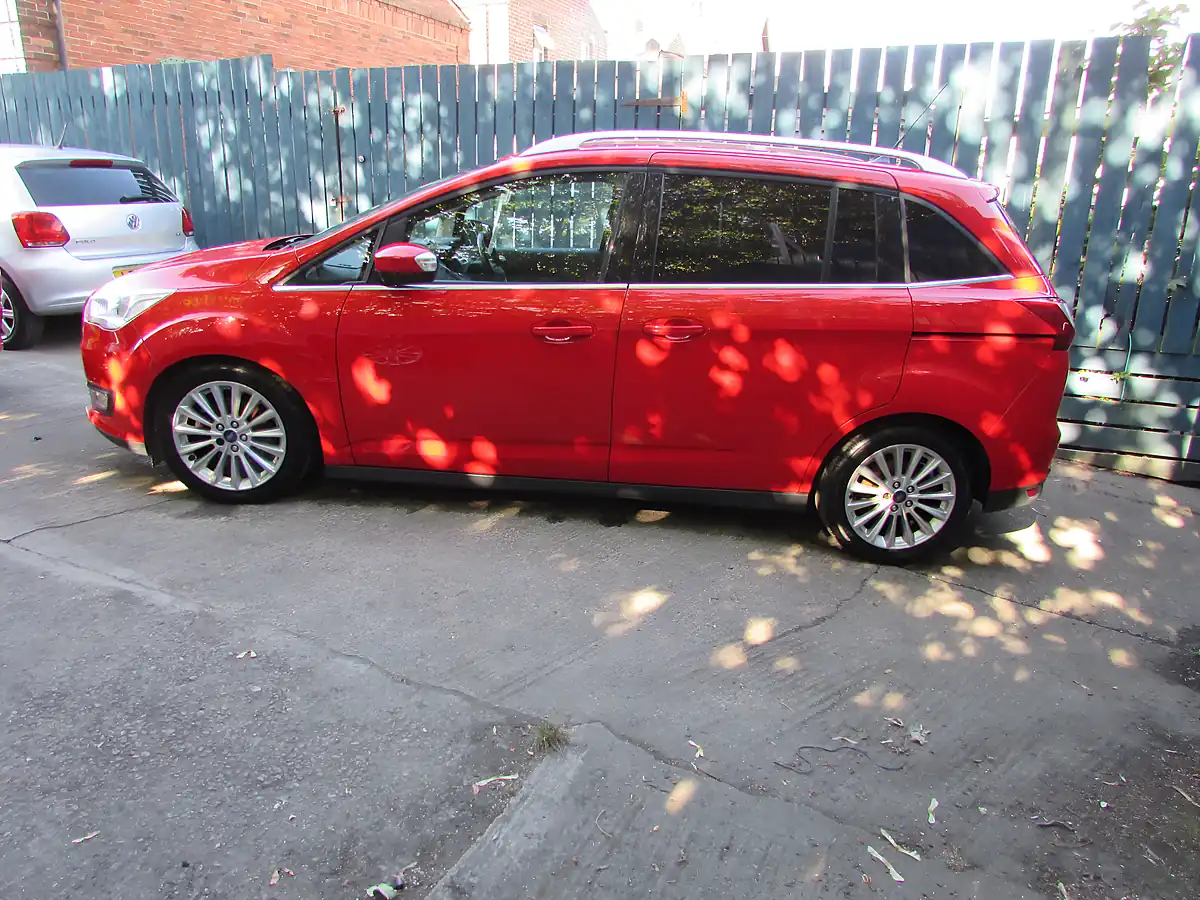 Used 2017 Ford Grand C-Max Titanium Red - Interior and Exterior details 12