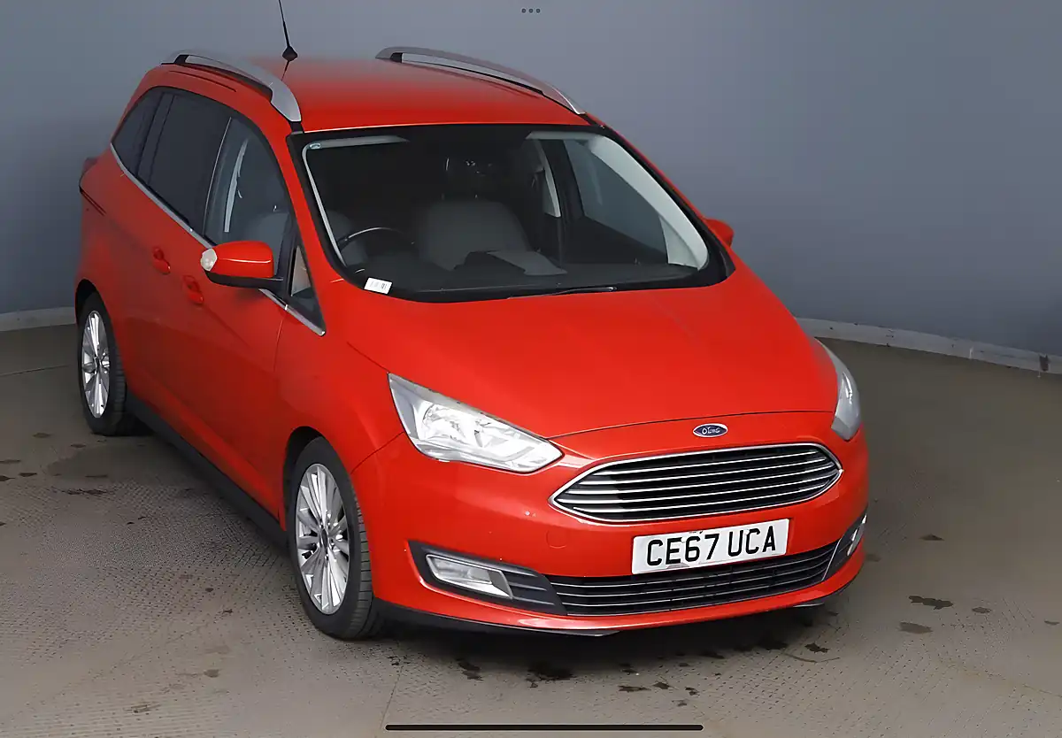 Used 2017 Ford Grand C-Max Titanium Red - Interior and Exterior details 4