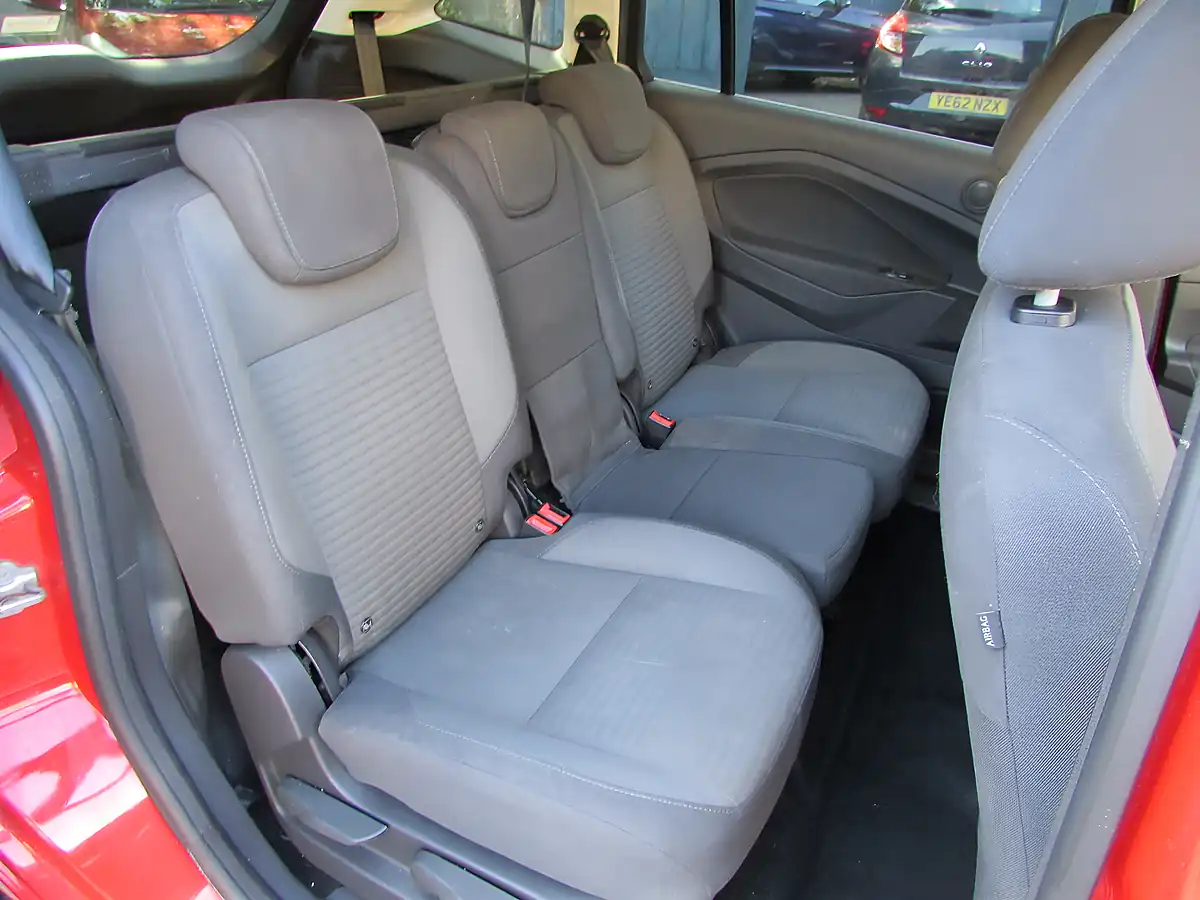 Used 2017 Ford Grand C-Max Titanium Red - Interior and Exterior details 5