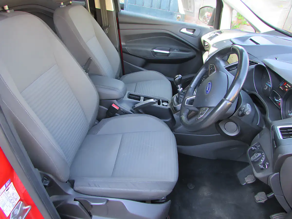 Used 2017 Ford Grand C-Max Titanium Red - Interior and Exterior details 6