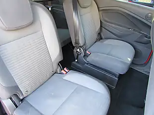 Used 2017 Ford Grand C-Max Titanium Red - Interior and Exterior details 8