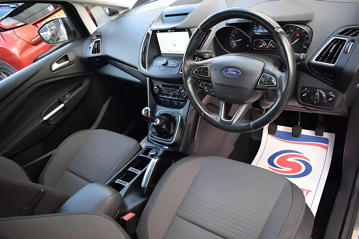 Used 2017 Ford Grand C-Max Titanium Silver - Interior and Exterior details 7