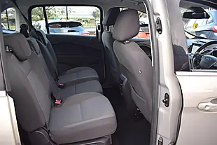 Used 2017 Ford Grand C-Max Titanium Silver - Interior and Exterior details 9