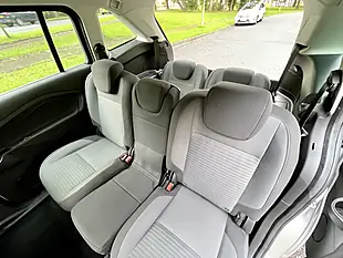 Used 2017 Ford Grand C-Max Titanium Silver - Interior and Exterior details 13