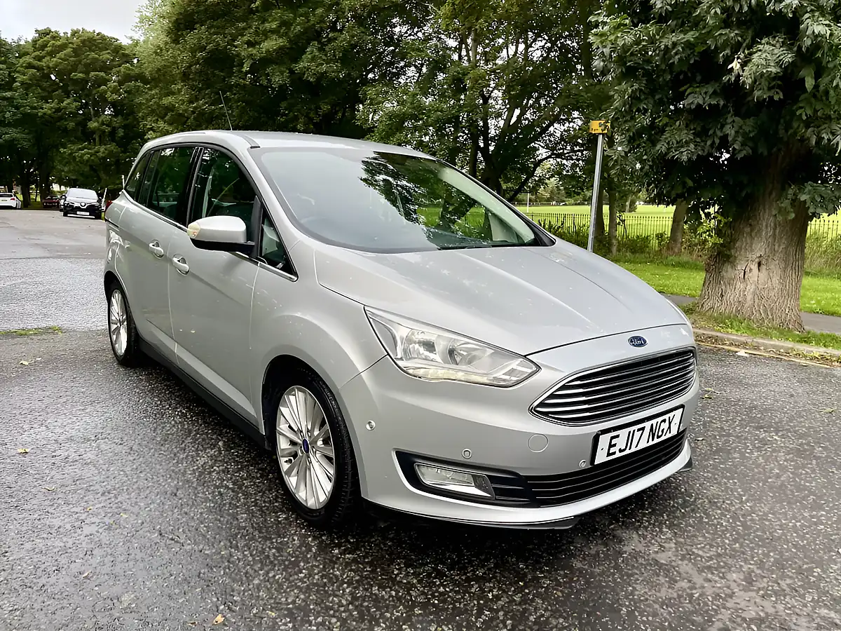 Used 2017 Ford Grand C-Max Titanium Silver - Interior and Exterior details 3