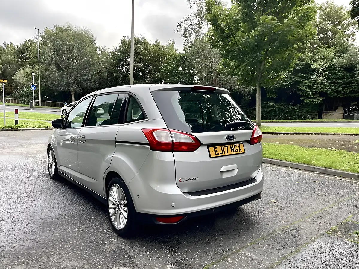 Used 2017 Ford Grand C-Max Titanium Silver - Interior and Exterior details 5
