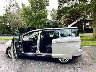 Used 2017 Ford Grand C-Max Titanium Silver - Interior and Exterior details 9