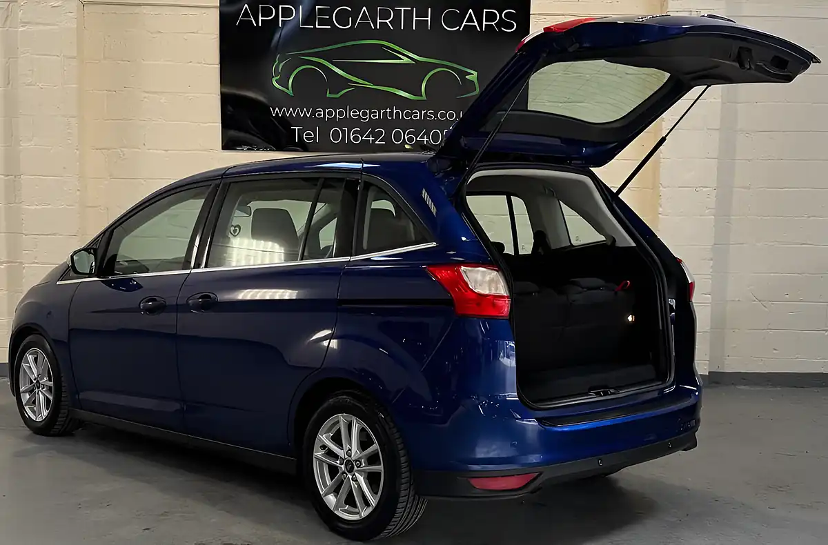 Used 2017 Ford Grand C-Max Zetec Blue - Interior and Exterior details 10