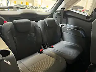 Used 2017 Ford Grand C-Max Zetec Blue - Interior and Exterior details 16