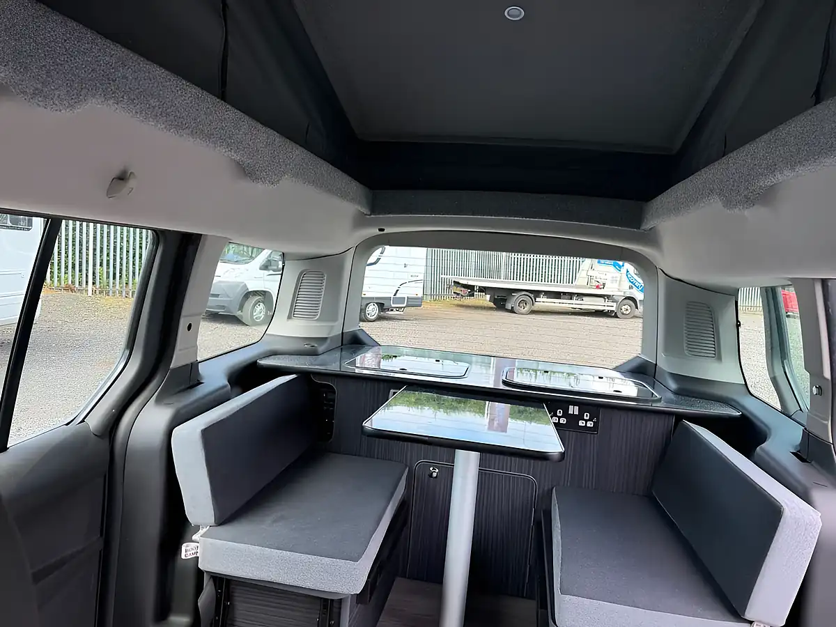 Used 2017 Ford Grand Tourneo Connect Zetec Blue - Interior and Exterior details 11