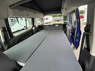 Used 2017 Ford Grand Tourneo Connect Zetec Blue - Interior and Exterior details 16