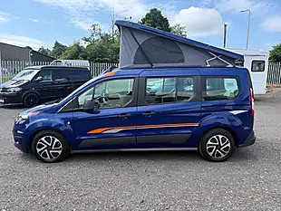 Used 2017 Ford Grand Tourneo Connect Zetec Blue - Interior and Exterior details 4