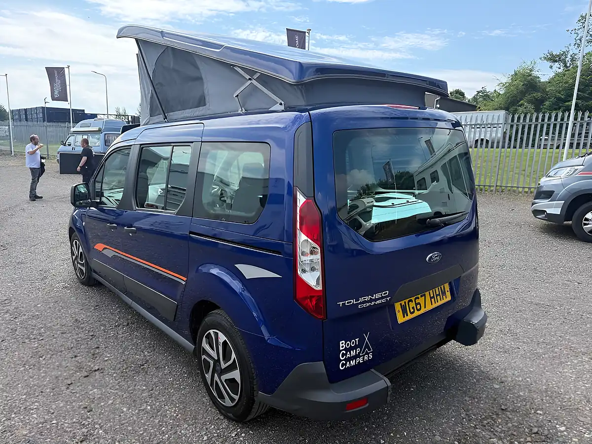 Used 2017 Ford Grand Tourneo Connect Zetec Blue - Interior and Exterior details 5