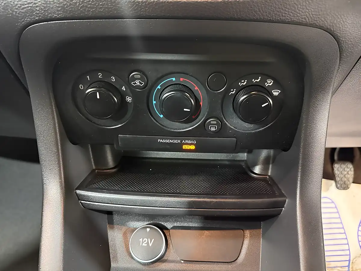 Used 2017 Ford Ka+ Studio Grey - Interior and Exterior details 17