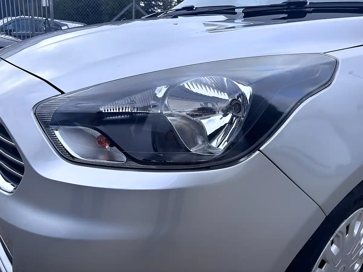 Used 2017 Ford Ka+ Studio Silver - Interior and Exterior details 11