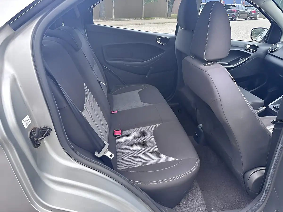 Used 2017 Ford Ka+ Studio Silver - Interior and Exterior details 17