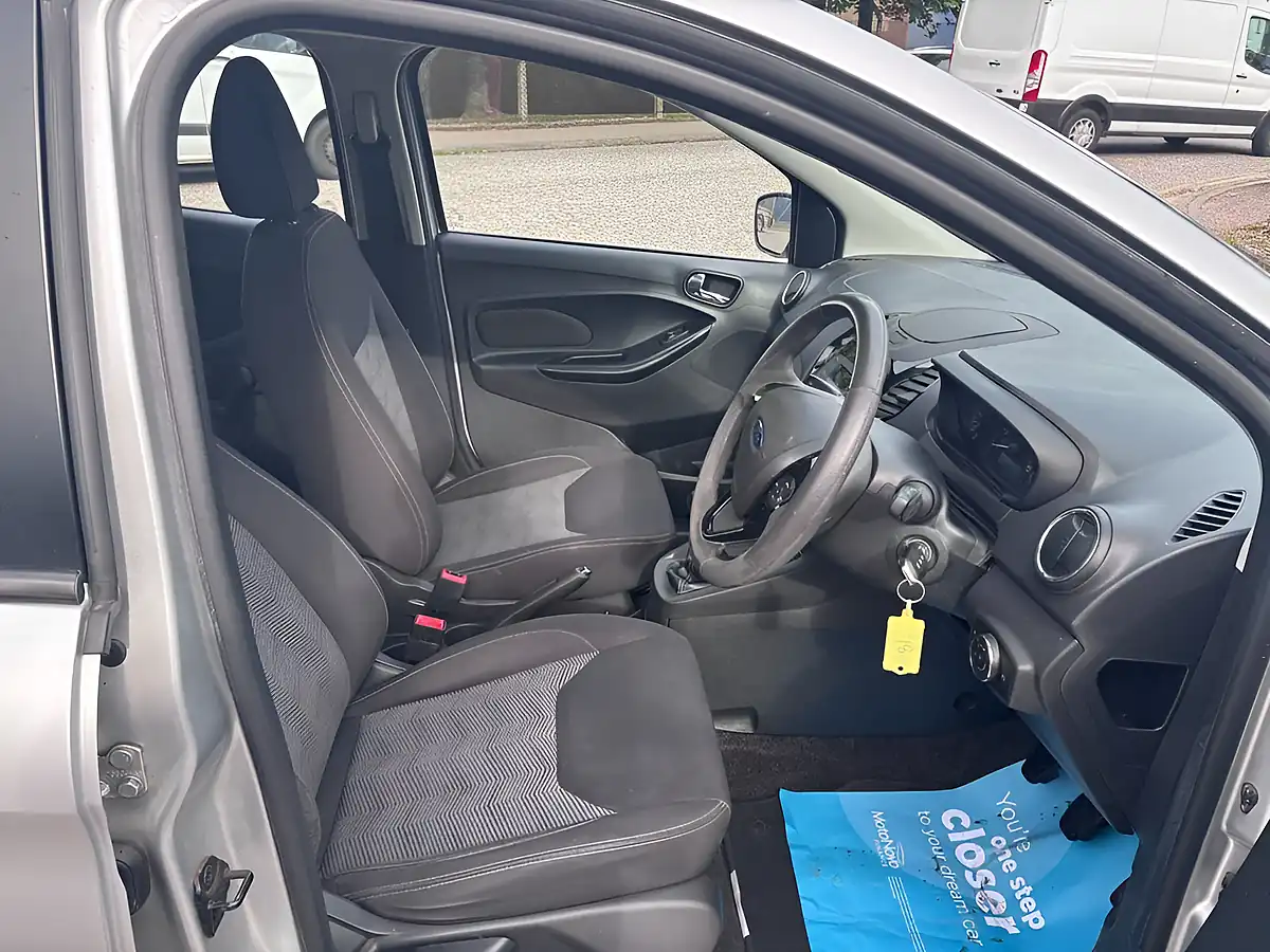 Used 2017 Ford Ka+ Studio Silver - Interior and Exterior details 3