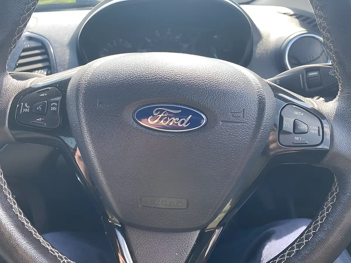 Used 2017 Ford Ka+ Zetec Black - Interior and Exterior details 6