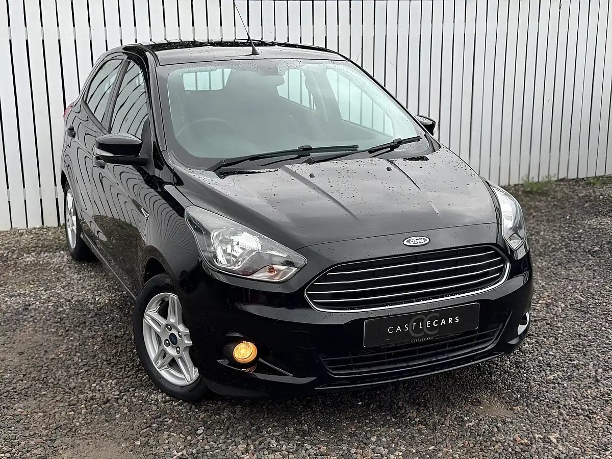 Used 2017 Ford Ka+ Zetec Black - Front View