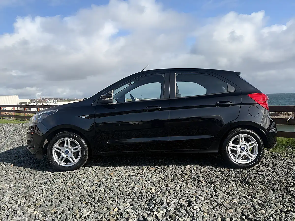 Used 2017 Ford Ka+ Zetec Black - Interior and Exterior details 8