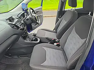 Used 2017 Ford Ka+ Zetec Blue - Interior and Exterior details 11