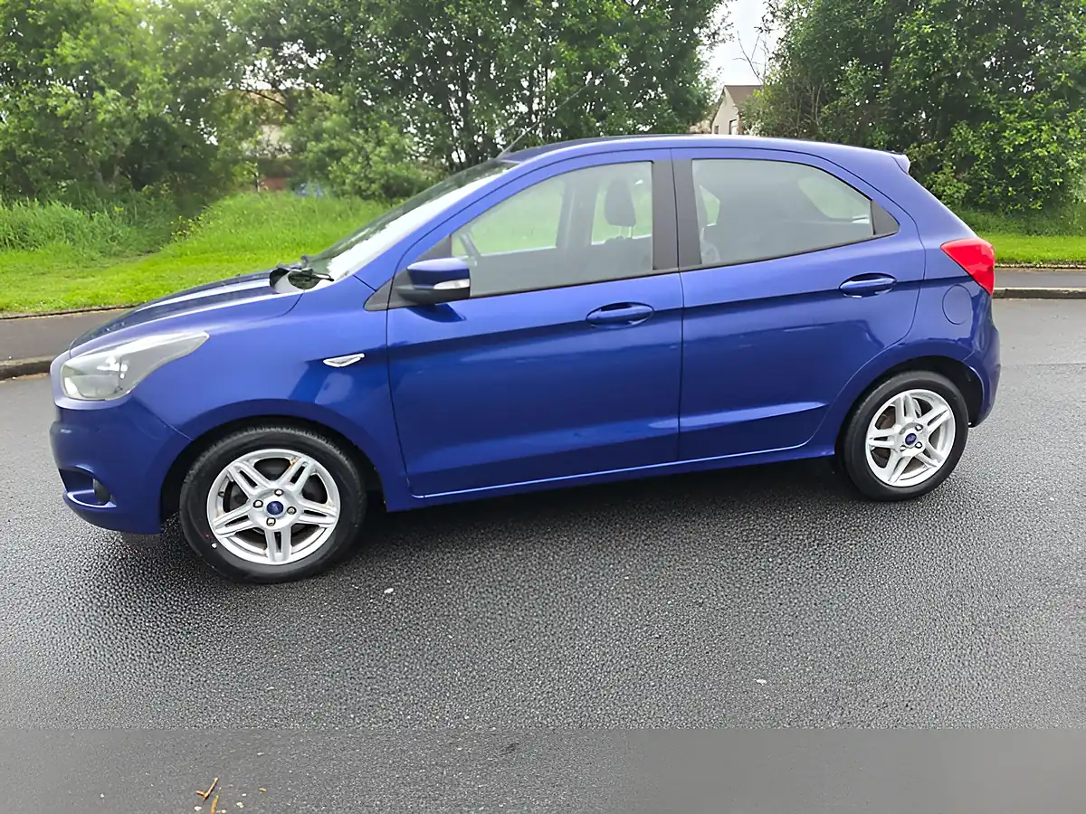 Used 2017 Ford Ka+ Zetec Blue - Interior and Exterior details 5