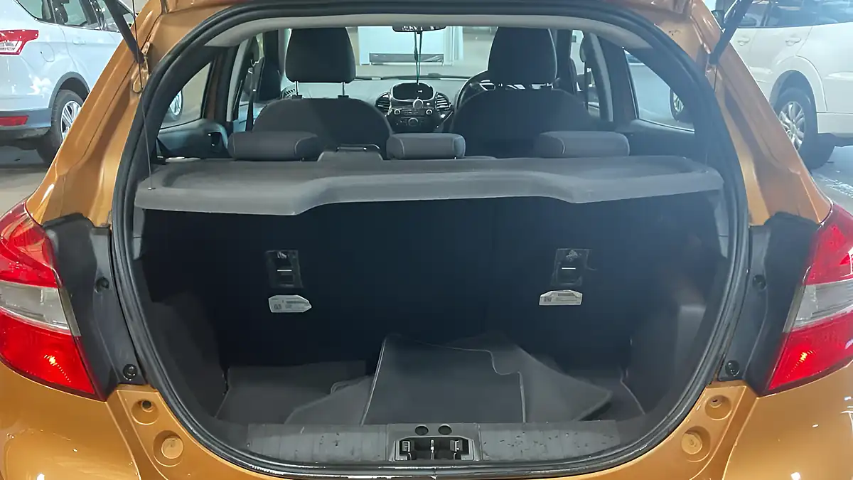 Used 2017 Ford Ka+ Zetec Gold - Interior and Exterior details 9